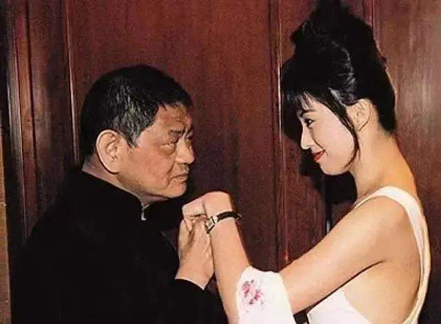 19年前她拋下滿月的兒子，從24樓跳下，就算瘋，陳寶蓮也是被逼瘋