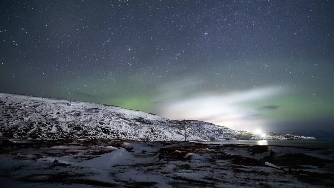 北極向北，邂逅一場絕美極光