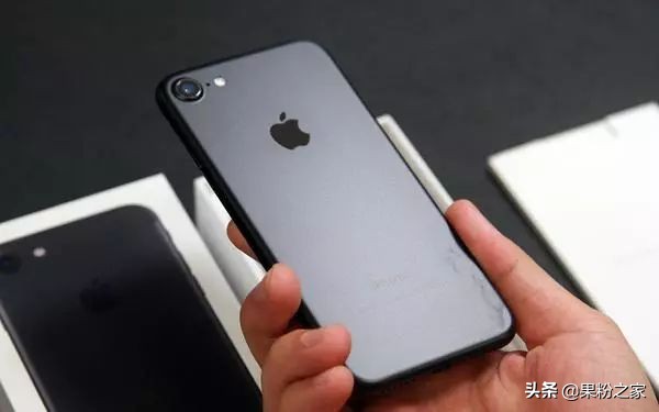5G iPhone能救了丨外国媒体：iPhoneX将恢复生产