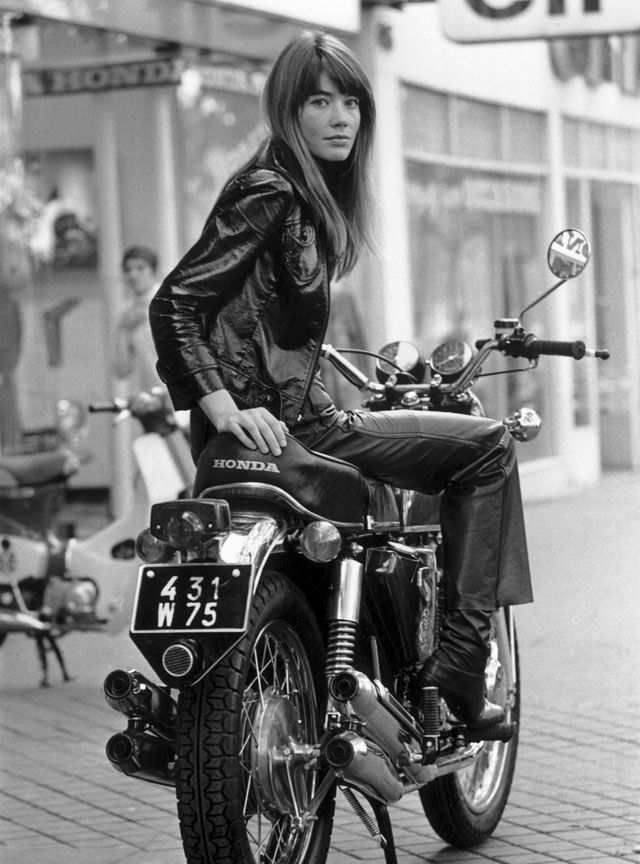 是她们定义了法国时尚！让10位法国女人为你的衣