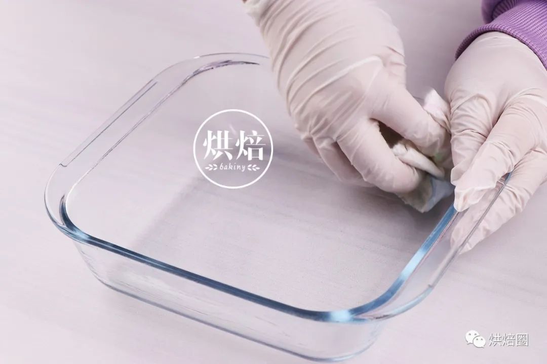 這綠綠的木薯千層糕好清新在東南亞很出名吃起來又糯又潤