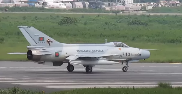 横砍一街军警，爆锤特种部队！2020最刺激的动作