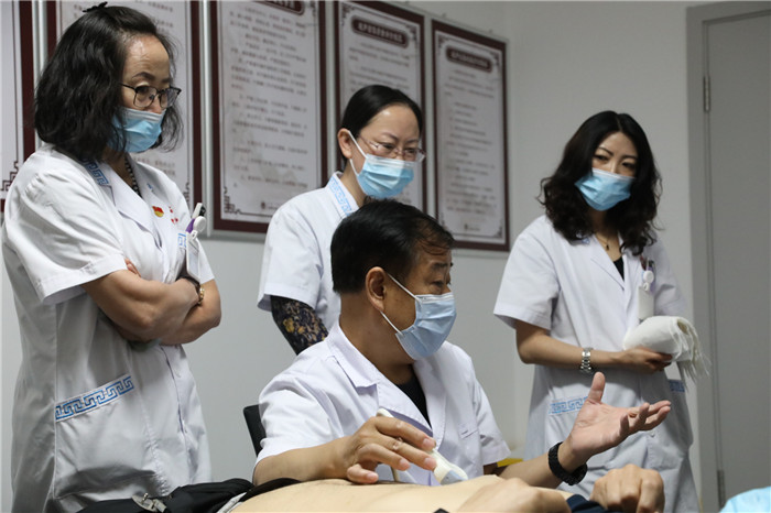 暖心！内蒙古国际蒙医医院37名医护人员深入土左旗义诊
