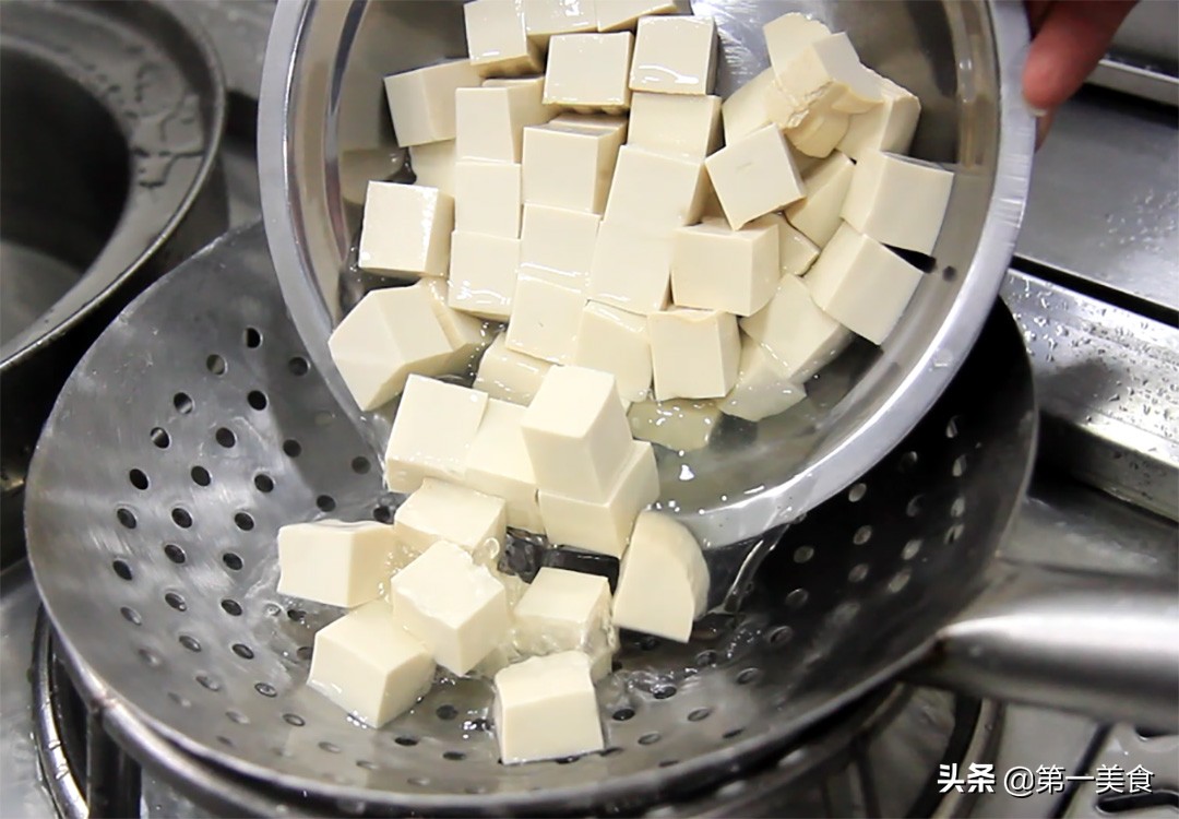 图片[5]-【拖烧豆腐】做法步骤图 豆腐入口即化 外皮酥脆-起舞食谱网