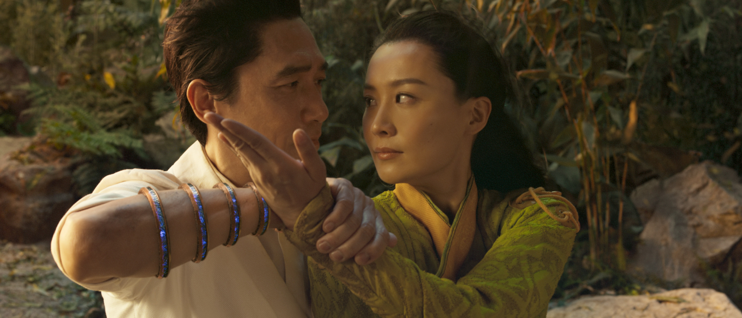 《尚气》3天票房破8.2亿，戏份超男主角，这位59岁中国演员真惊艳