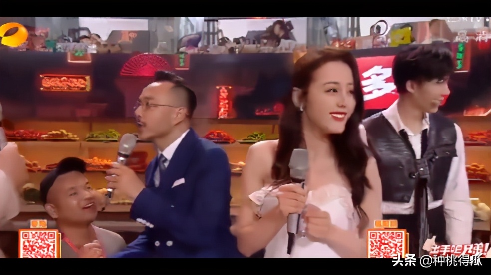 真的吗,热巴黄景瑜爆恋情原因是？