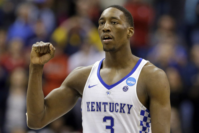 五大球星閃耀季後賽！他們來自同一所大學，名帥帶出38位NBA球員！-黑特籃球-NBA新聞影音圖片分享社區