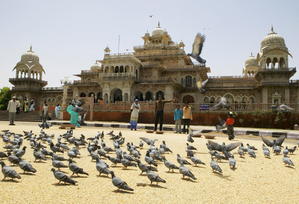 李光耀预测未来世界：欧盟面临分裂，日本走向