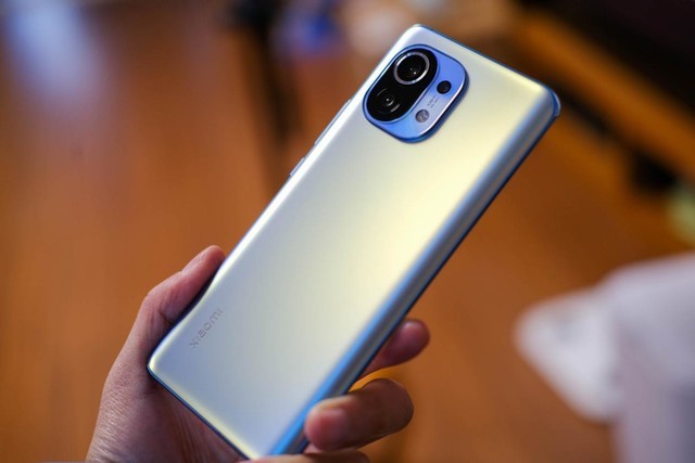 小米12 Pro很强势，5500mAh+80W+4nm芯片，堆料很足