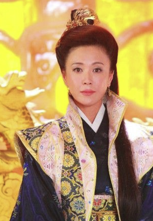 傅艺伟的毁灭史：从“最美妲己”到“阶下囚”，她经历了什么？