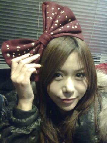 十年过去了，当年那个说“宁坐宝马车里哭”的