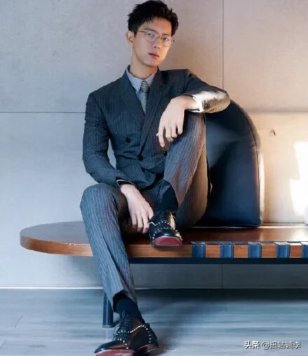 李现发文再次怒斥私生，希望多重视艺人的作品，别让追星变成贬义