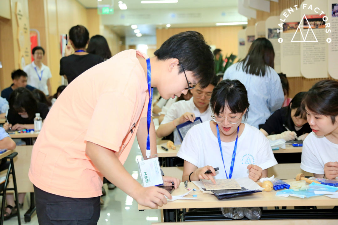 才聚蓉城·闪耀青羊丨成都人才集市火热开市