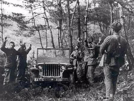 中国第一支红军在什么时候成立？总共多少人？