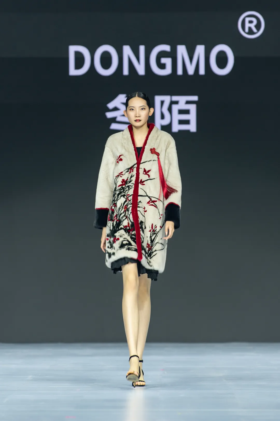 “艺无止境”——2021中国（余姚）国际裘皮时装博览会圆满闭幕