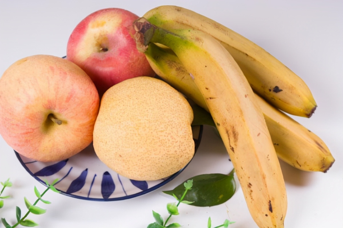 為什麼說香蕉、蘋果不能在晚上吃？ 是否有科學依據？