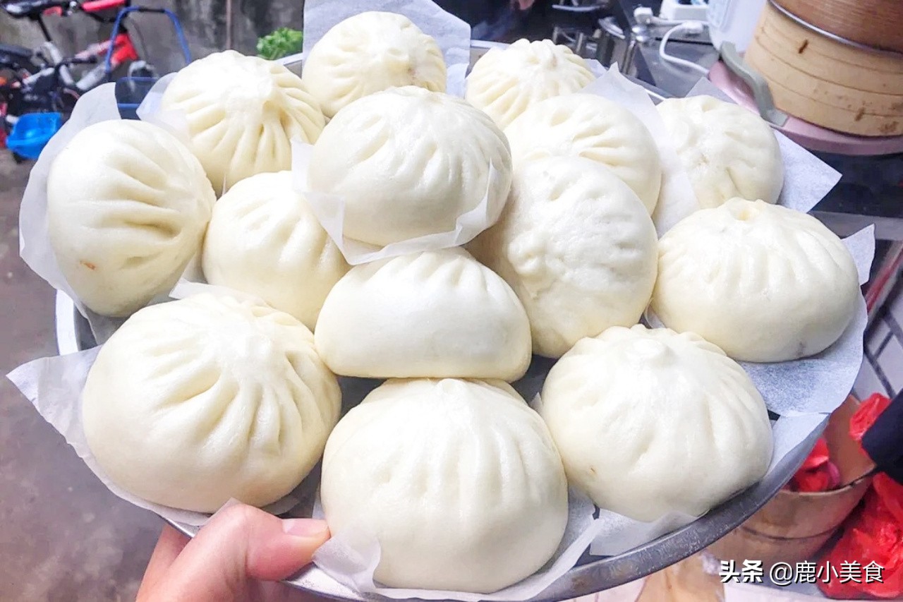 不管蒸肉包、菜包还是馒头，牢记蒸包3招，暄软饱满，好吃不塌陷