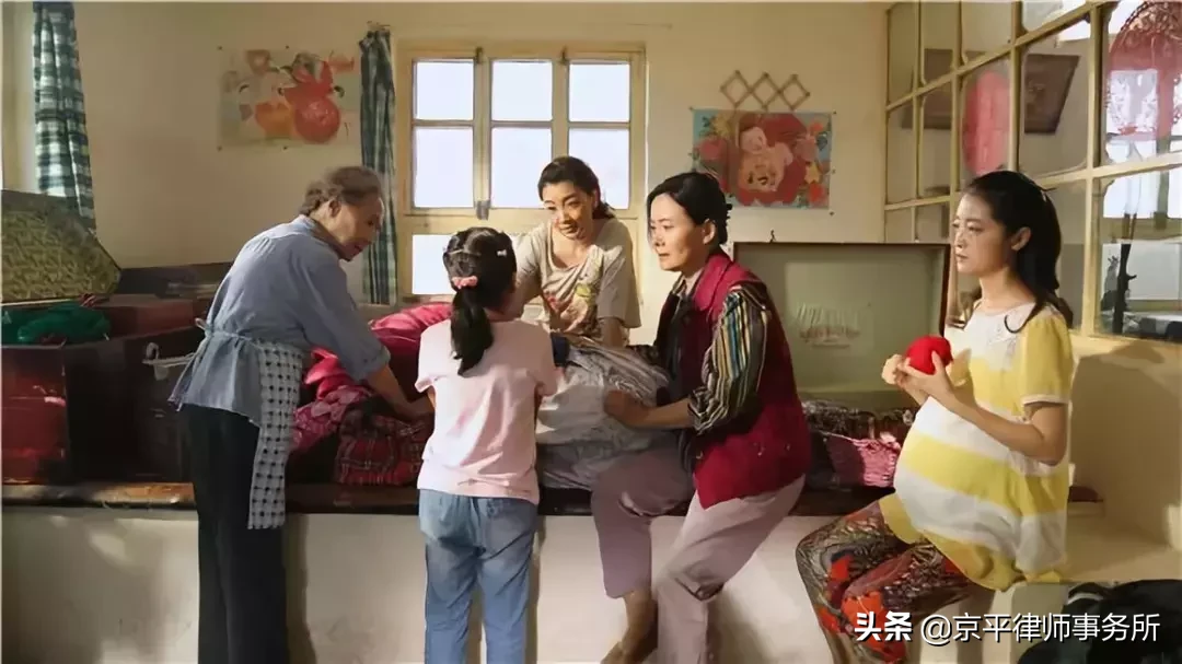 直击血淋淋的现实!盘点让中纪委机关报拍手称快的“强拆电影”