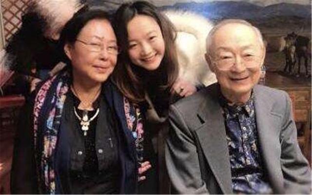70岁斯琴高娃：曾遭前夫家暴，3次婚姻2次失败，如今她怎样了？