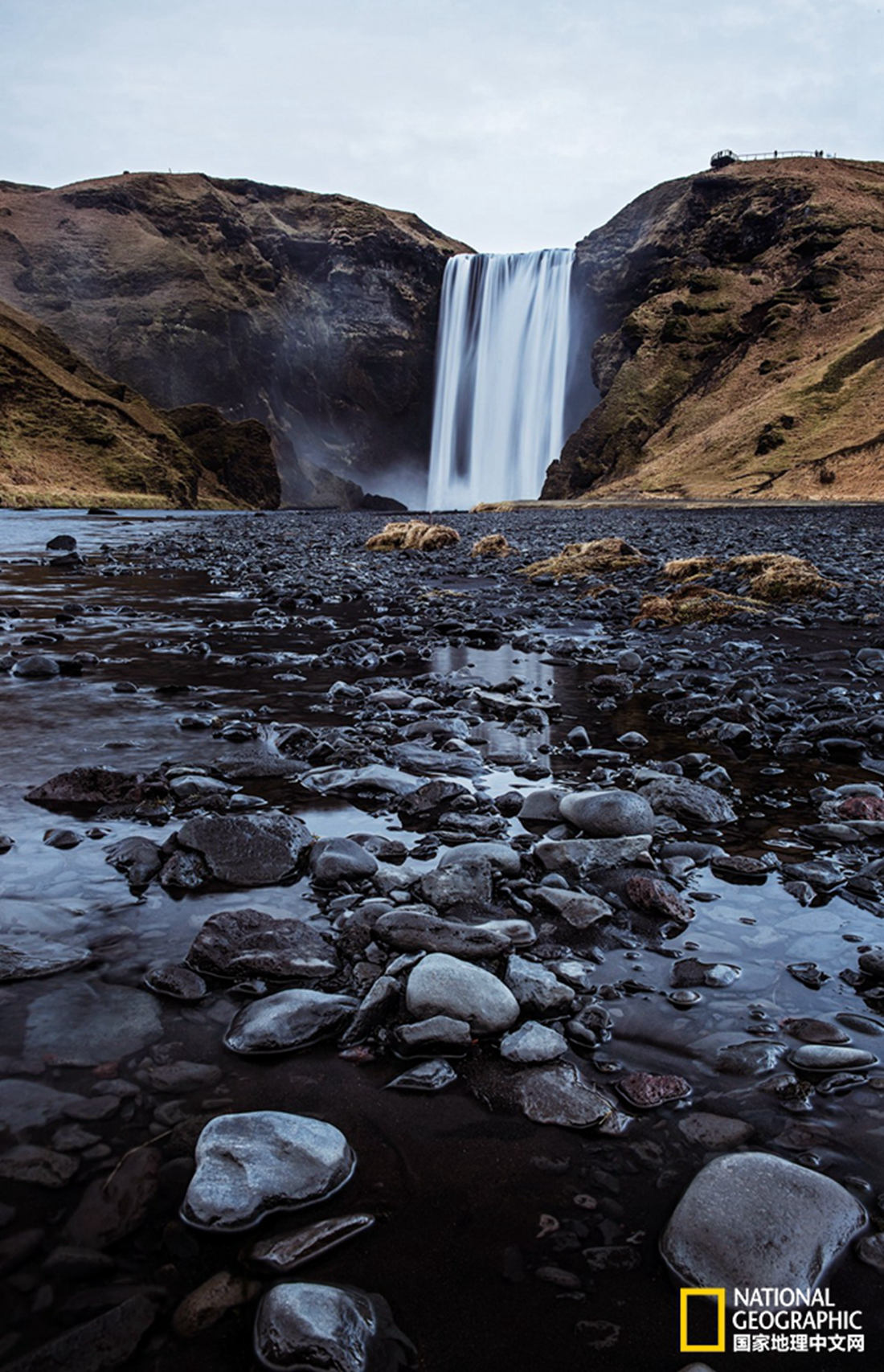 关于美国加州瀑布的震撼说说配图「文案」 _qq说说网