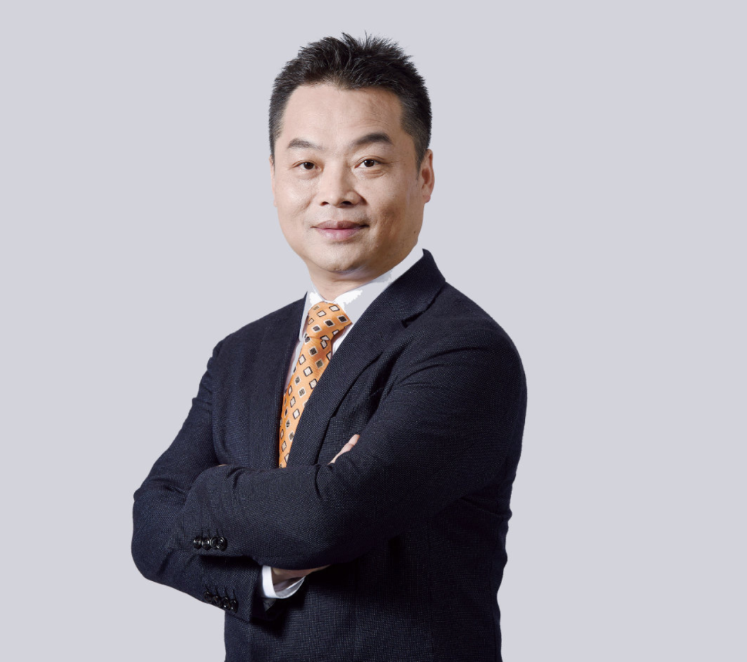 How is Zhang Ping appointed to be " Hua Weiyun " president