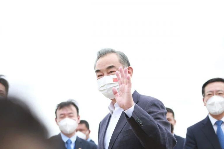 威尔斯公馆：中国外长访柬、柬韩自贸协定将签署，经济发展将腾飞