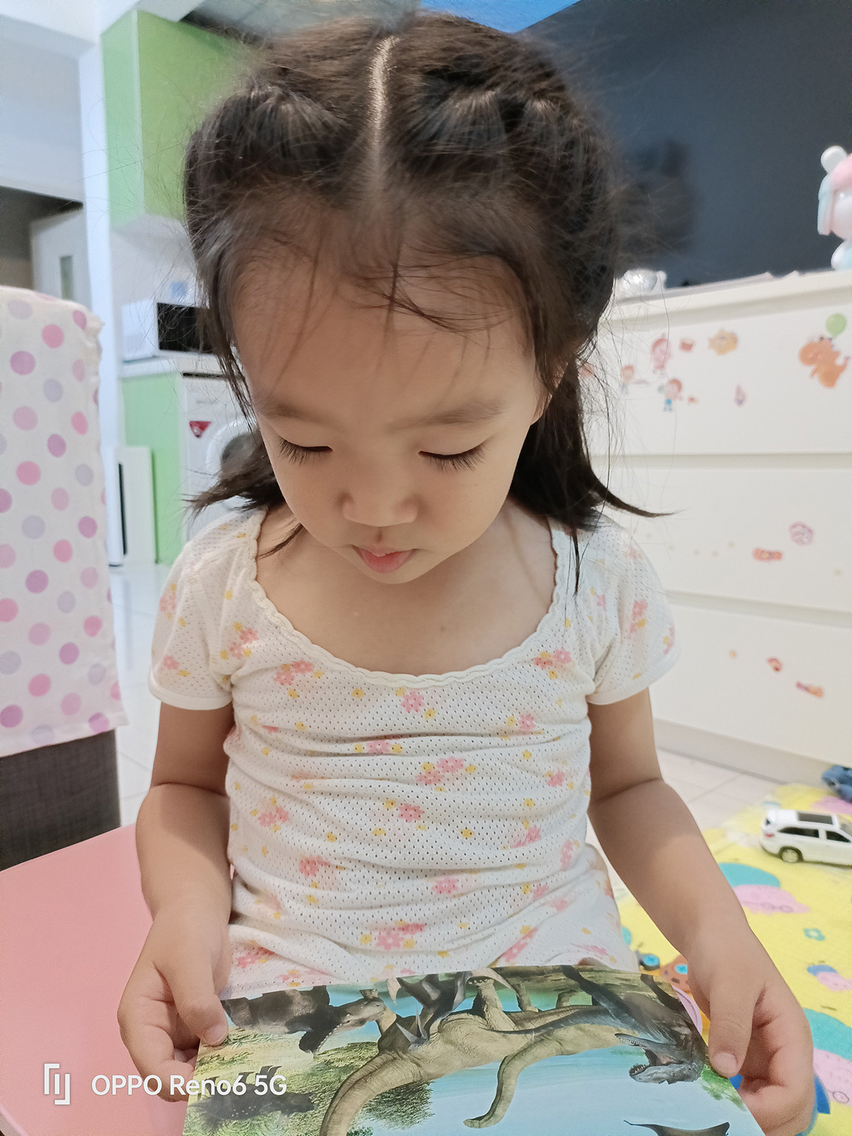 OPPO Reno6拍娃怎么样？本不需美颜，但照片还是让家长很受用