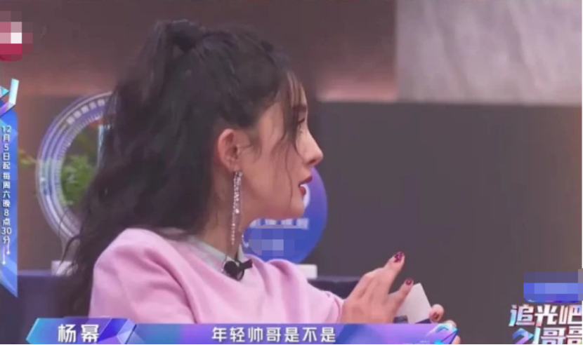 郑爽本性就是爱八卦，曾追问吴奇隆二胎，八卦男嘉宾私人向感情