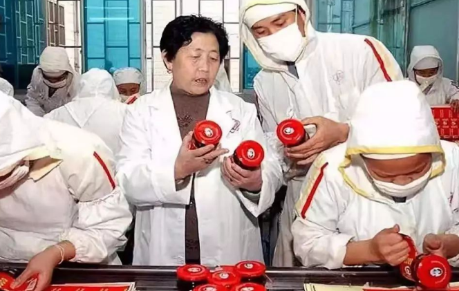 老干妈“从获新生”？陶碧华亲自出马，简单一