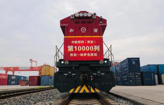 ��ŷ���У��������ۼƿ��������ﵽ10000��