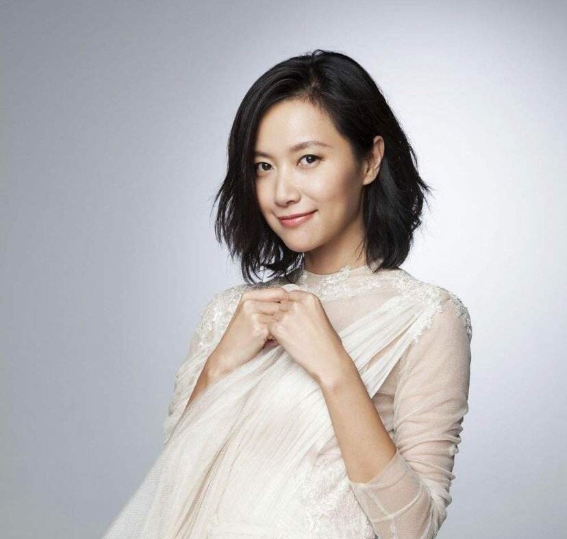 关晓彤没人敢管我了，\"京圈格格\"被徐静