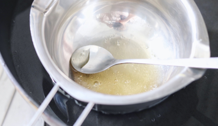 1个芒果，1袋酸奶，教你在家做芒果千层糕，入口香甜真好吃