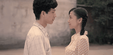 从“一夜爆火”到“资源掉没”，杨颖的十年巨变…
