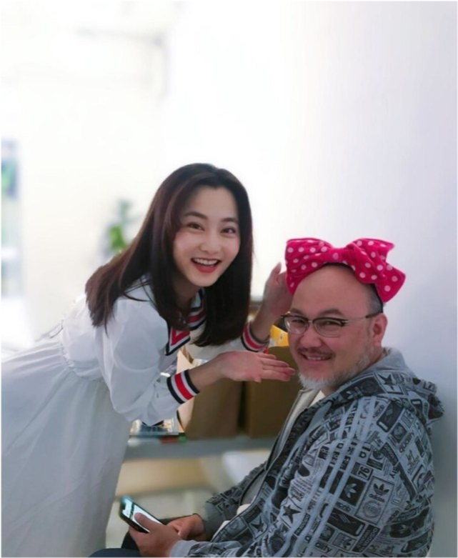 41歲女星求子，兩年不染髮不噴香水在肚皮上打20針才如願懷孕