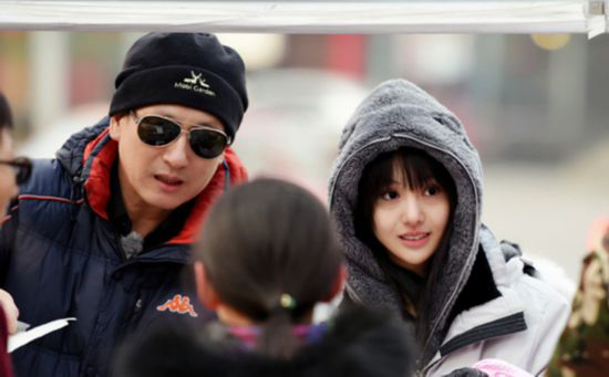 郑爽炒作金晨为直播造势，利用粉丝赚钱，网友：只有胡彦斌能治她