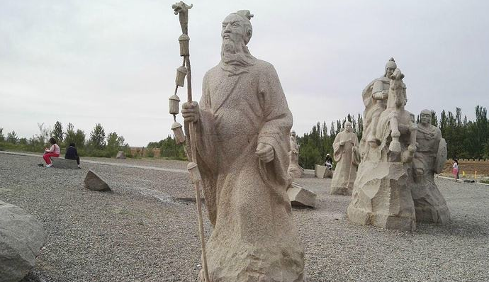 一代文学家班彪，如何于乱世中存活，编写史书