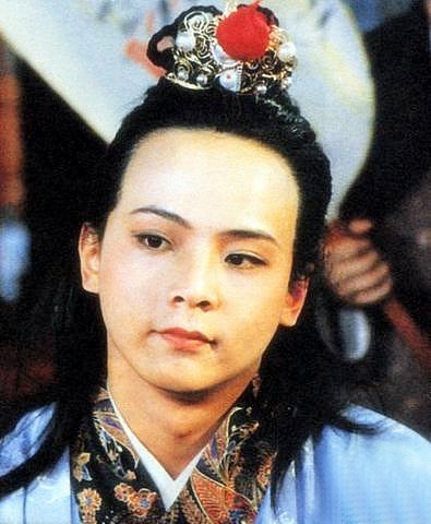 《乌龙山剿匪记》幕后 40万拍18集 演员片酬仅20元 播出后却万人空巷