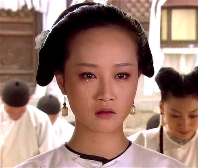 甄嬛传：在生死关头，甄嬛才看清胡蕴蓉与皇帝、以及浣碧的真面目
