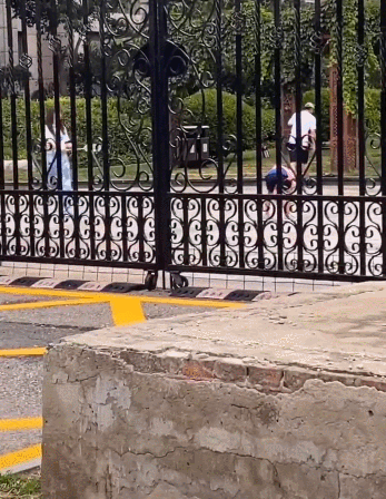 真复合了？贾乃亮李小璐疑与杜江夫妻同游三亚，视频出现二人声音