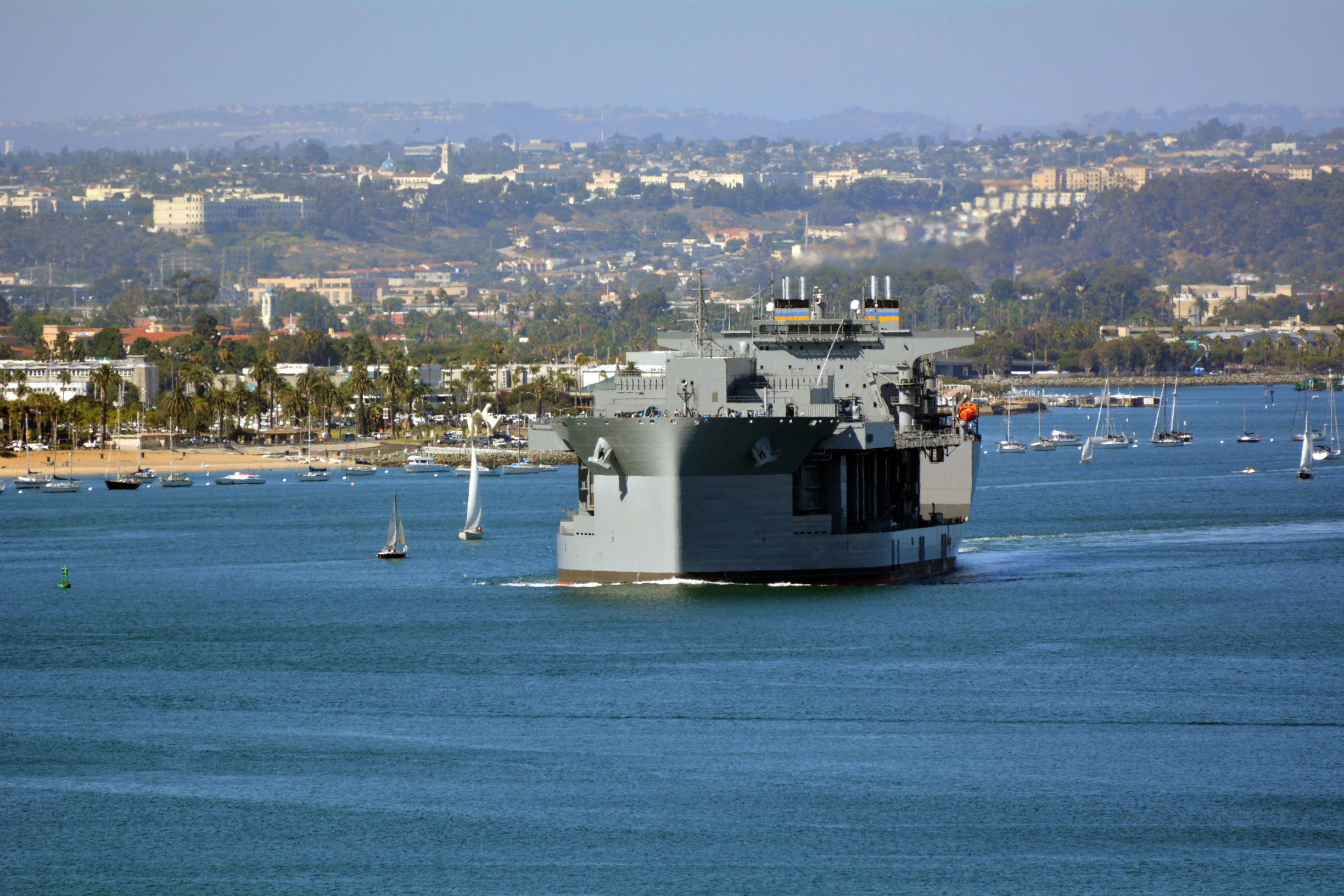 �����̴�ҡ��һ���ֱ����"��ĸ" �й�������½�����绢����