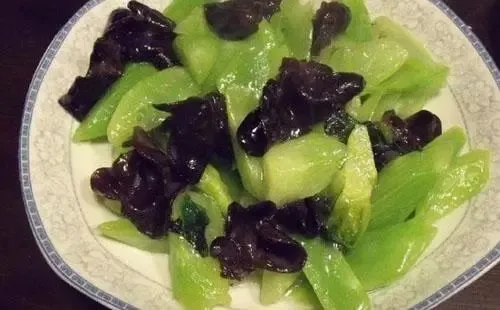 好百邻月嫂教你做正确的月子餐，让宝妈减肥，又不耽误增乳