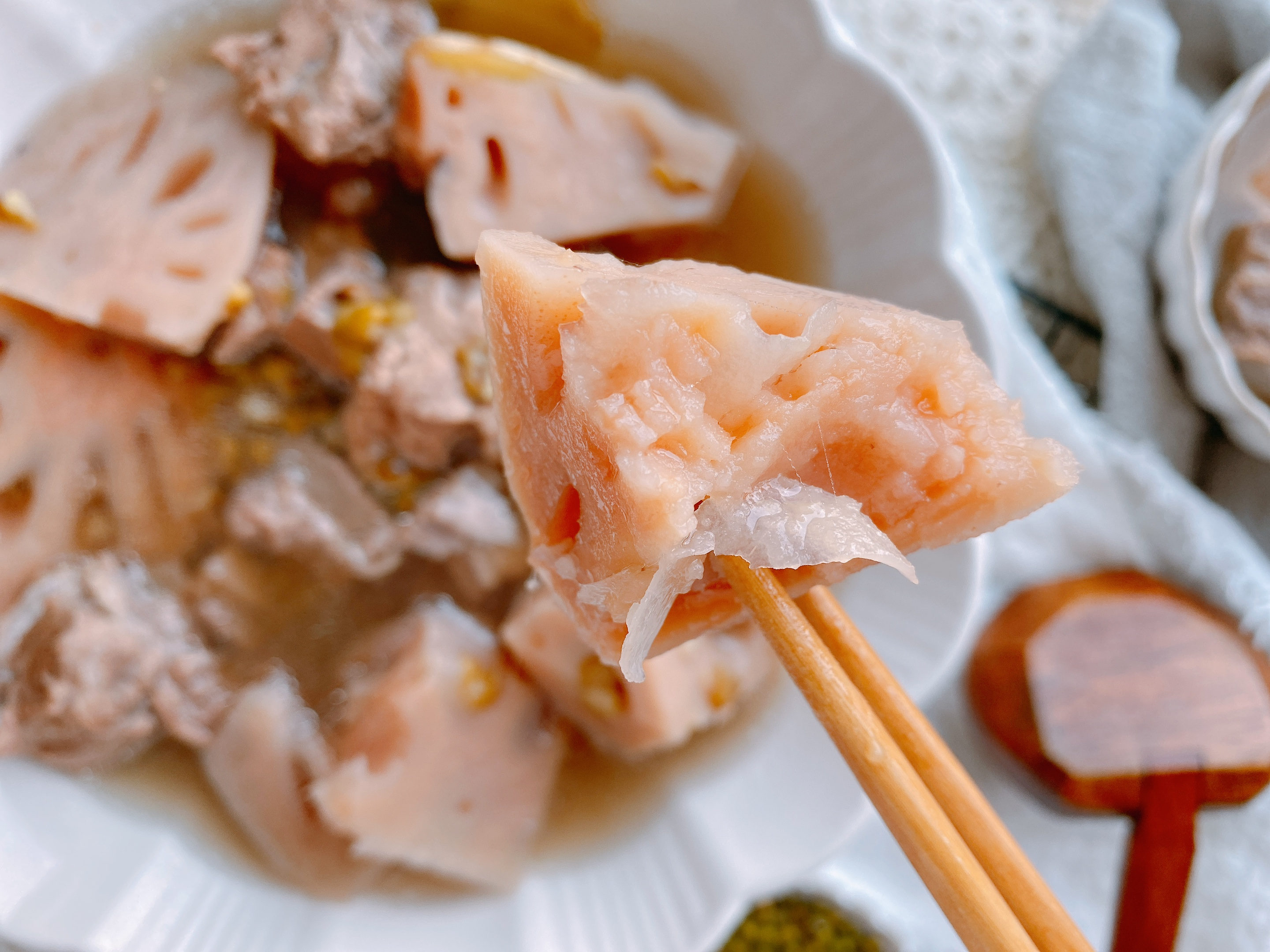 2节莲藕1把绿豆，炖出最适合秋天的汤，清热降火健脾补钙，超好喝