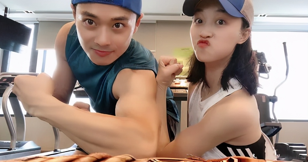 过气童星曹骏，你别挣扎了