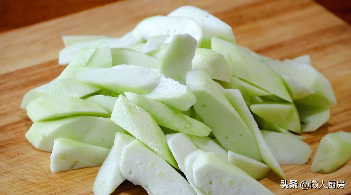 這是快手家常菜絲瓜炒肉片，豬肉這樣上漿，吃著嫩滑