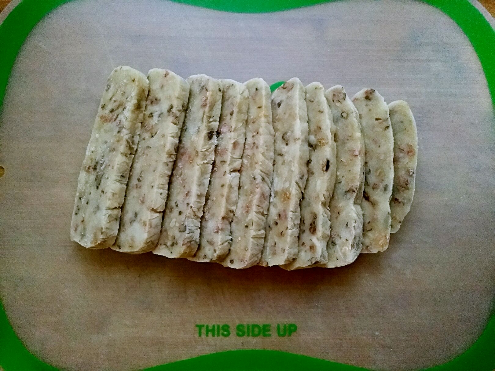 廣式蘿蔔糕，鹹甜軟糯、美味營養高，做法簡單，分分鐘就能學會