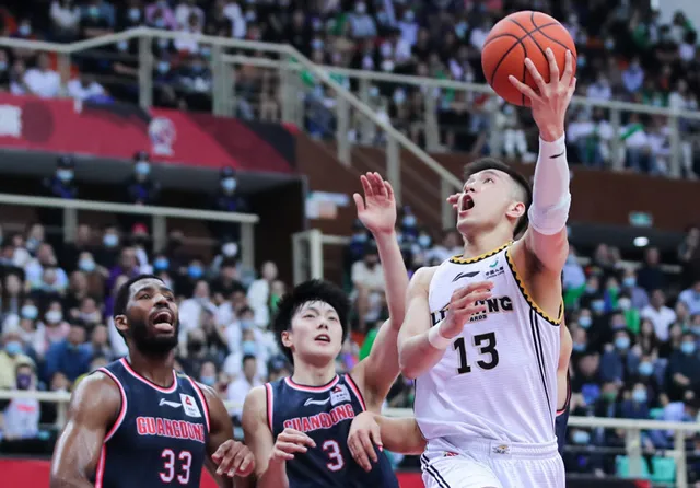 辽宁扳回一城，杨毅堪称神算子，他几乎猜到了杨鸣的所有变化