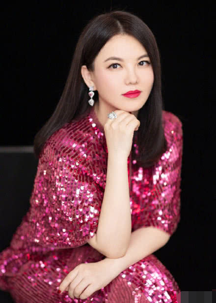 500万豪车说买就买！李湘被嘲太高调后秒删，直