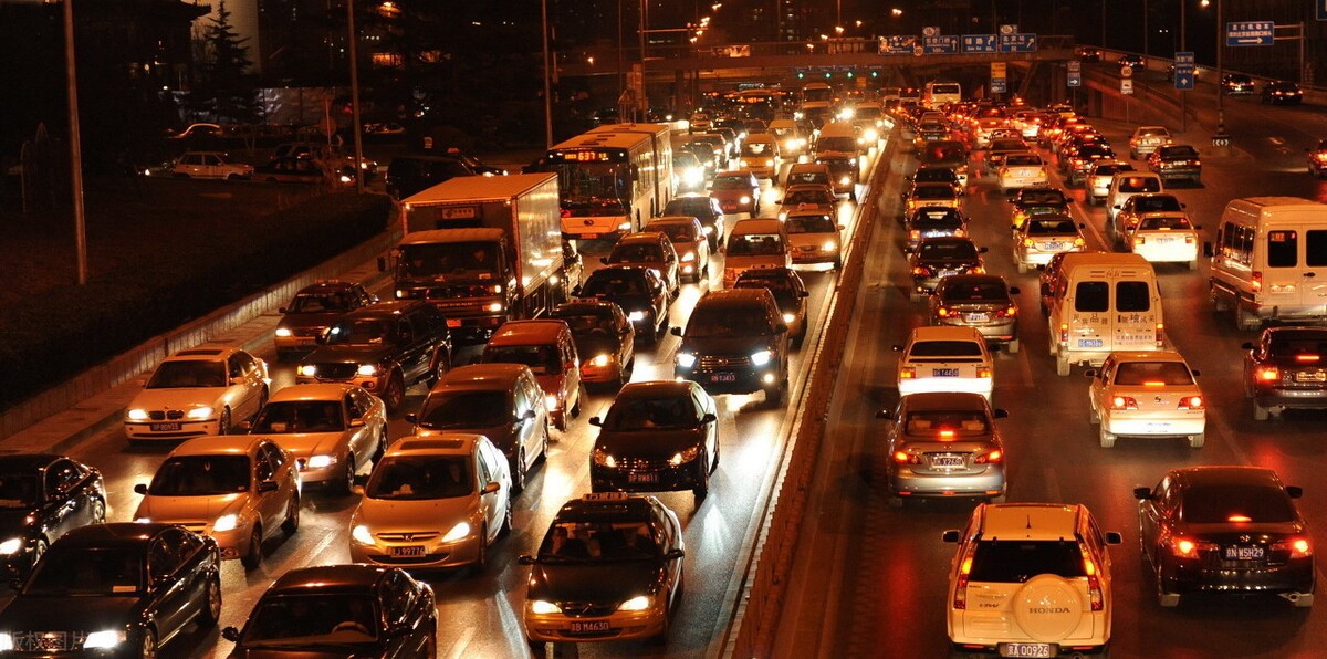 幼兒園放學延遲至6點，家長就有時間接送孩子？ 立馬又暴露新問題