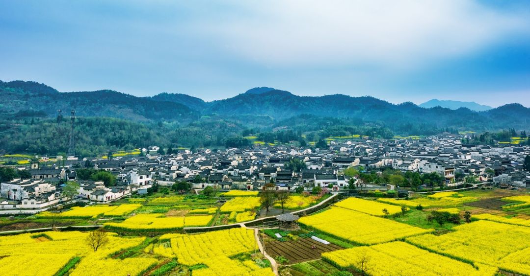 中国8条经典自驾线路,这8场诗与远方是时候出去走走了