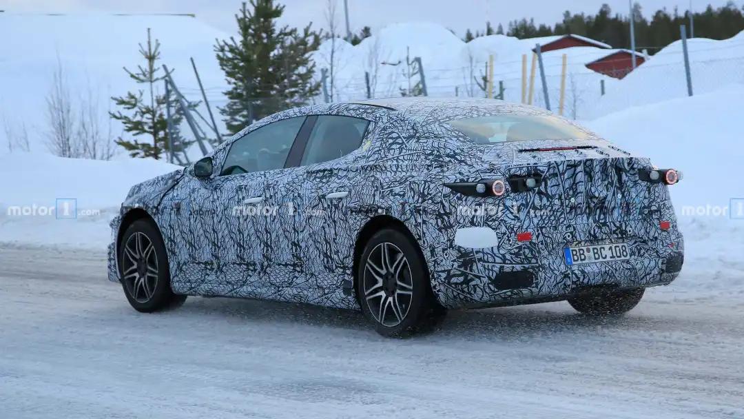 2021年奔驰要上市两款“S级”，燃油电动两不误